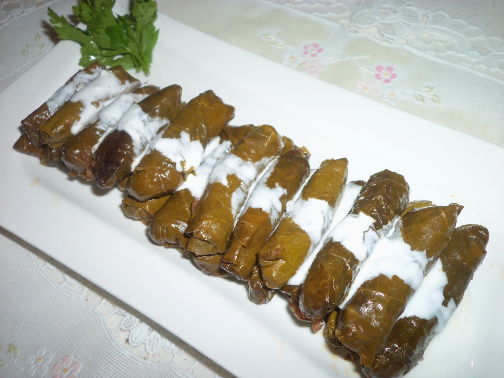 Etli Yaprak Sarması Etli Yaprak Sarması