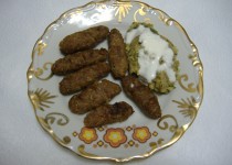 patlıcan salatalı kuru köfte