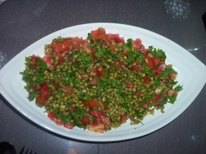 maş fasulyesi ile salata