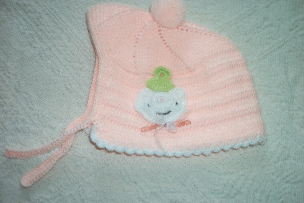 pembe bebek şapkası
