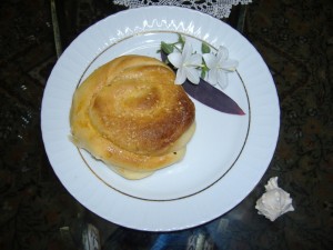 Tahinli sarma çörek